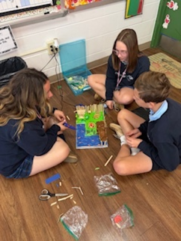 kids working on a project